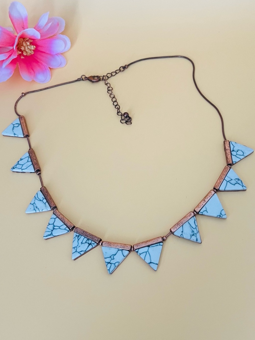 Copper chocker with triangle beads
